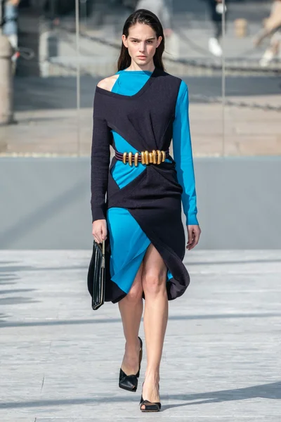 Look 38